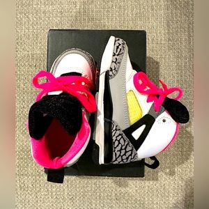 Kids: USED! Jordan Retro 4 LS BT White & Pink Toddler Size 7C Nike